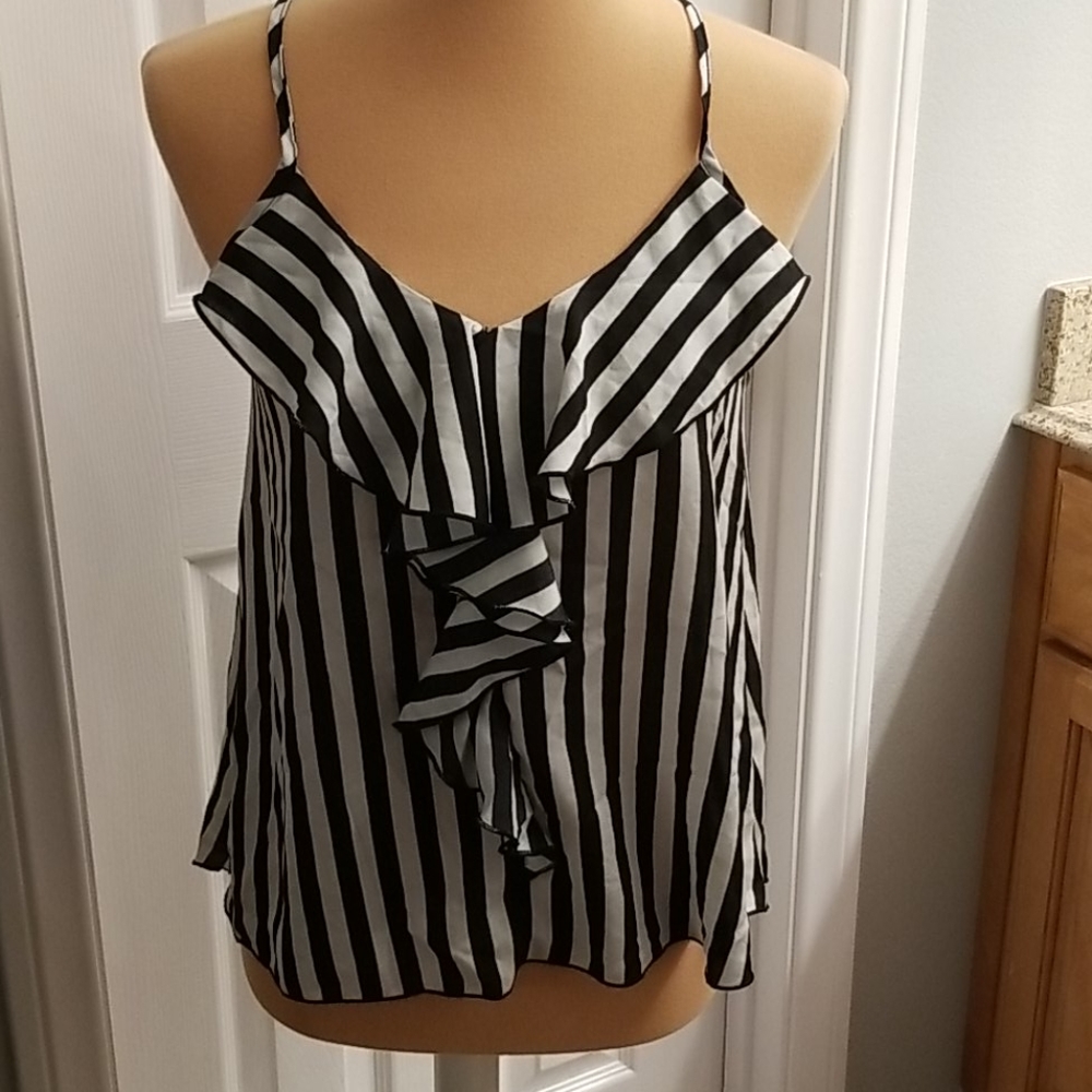 Final Sale Foreign Exchange Top